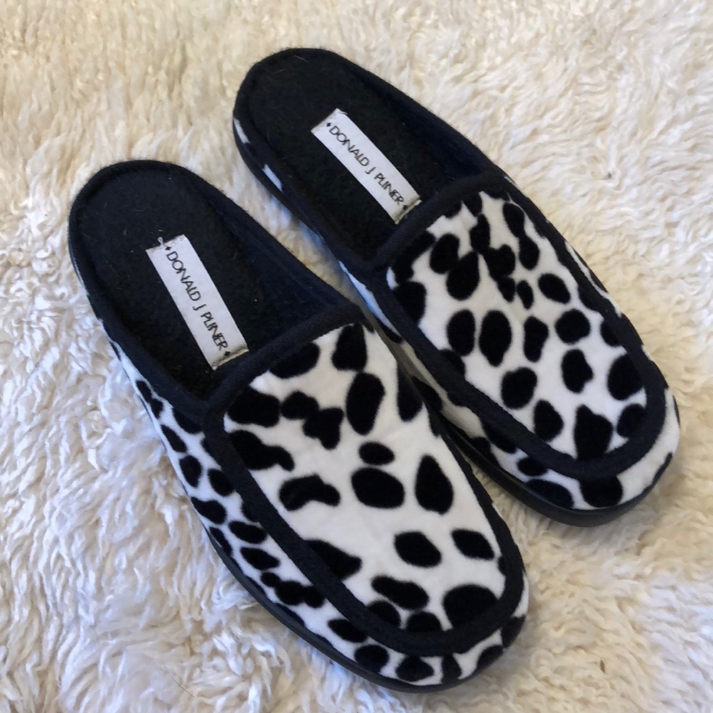 Donald J. Pliner Slippers